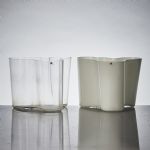 1713 2276 VASES